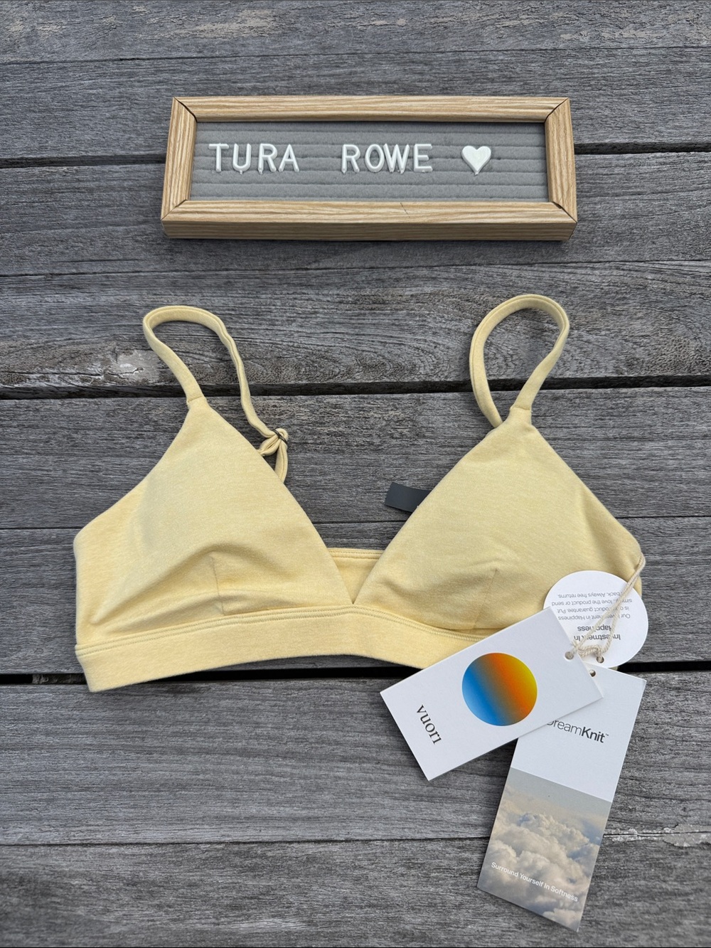 VUORI Halo Triangle Bra Lemon Snap Heather XS NWT 💛✨ YELLOW SPORTS BRA